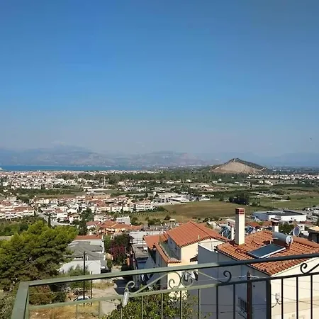 Guest house Iliothea 3*
